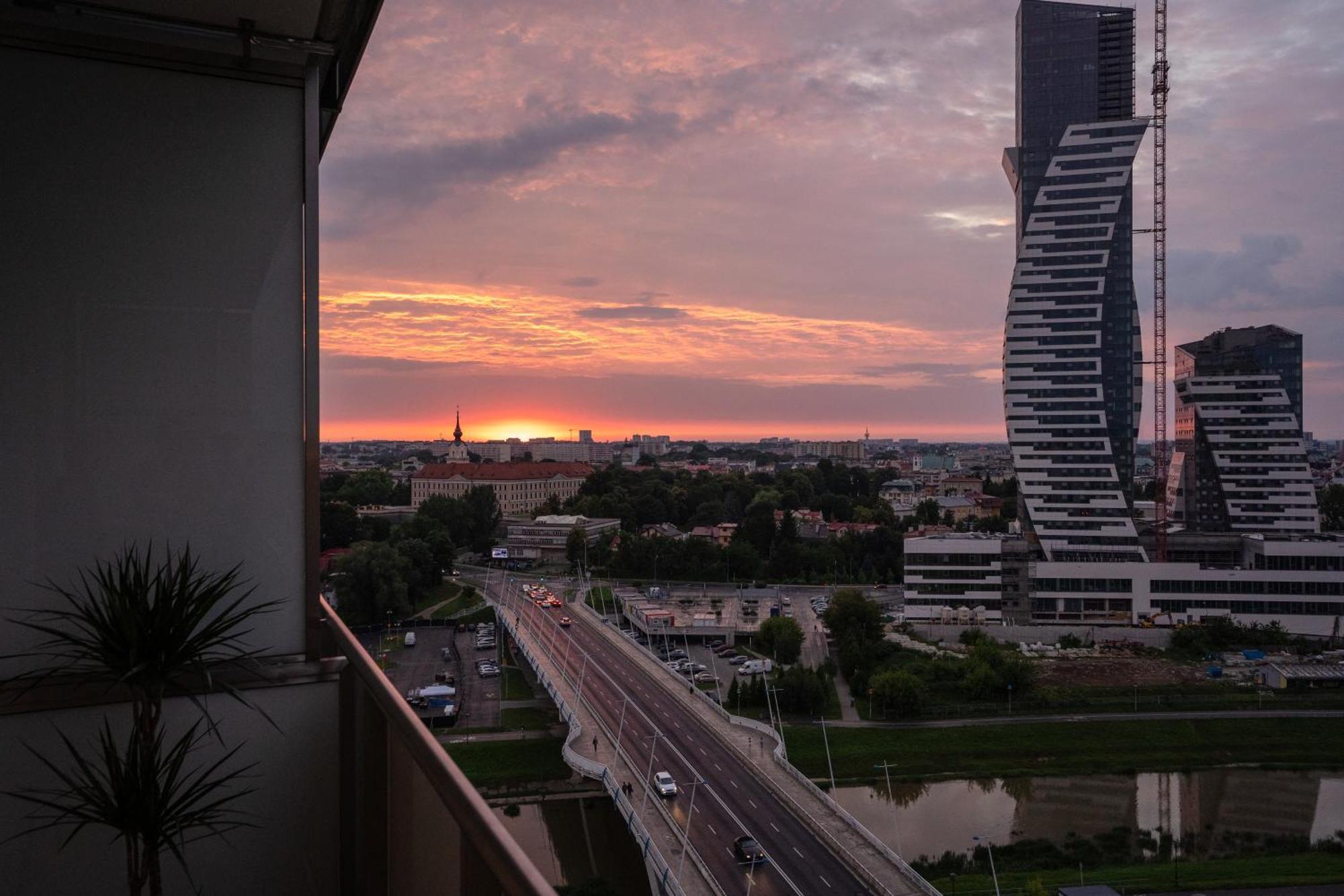 Riverside City View & Free Parking Rzeszów Eksteriør billede